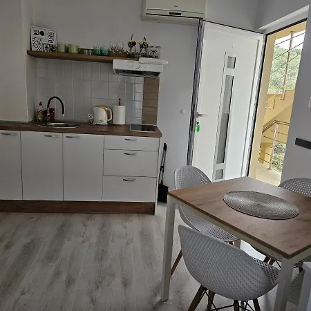 Alma Apartmán