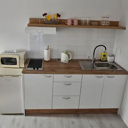 Alma Apartmán