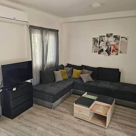 Alma Apartmán *