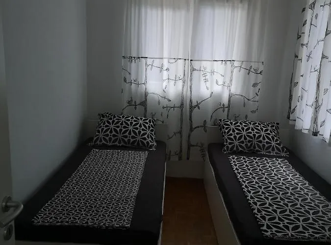 Alma * Podgora (Split-Dalmatia)